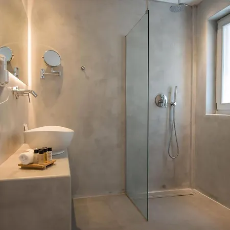 Gorgeous Paros 3 Bedrooms Harmony Private Outdoor Jacuzzi Garden Views Naousa Villa